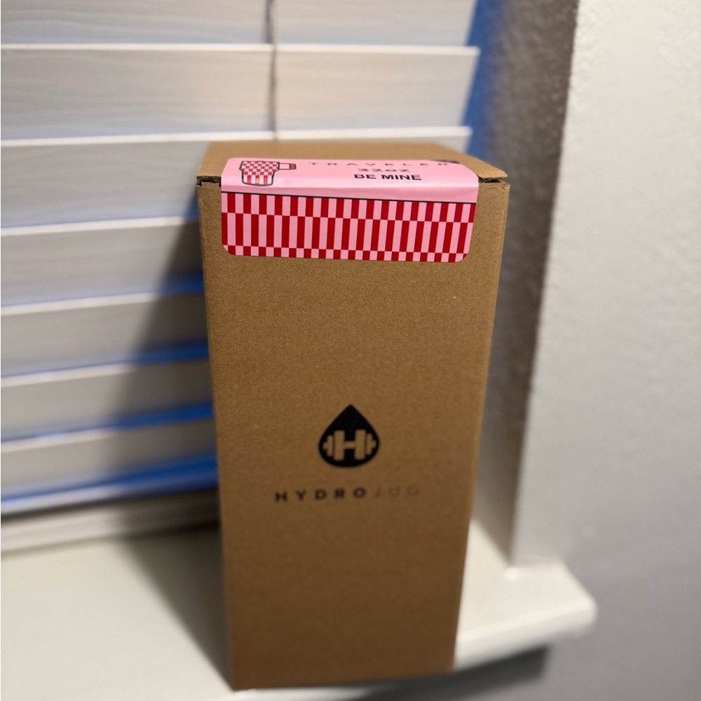 HydroJug Valentine’s Limited Edition 🌹❤️🎀